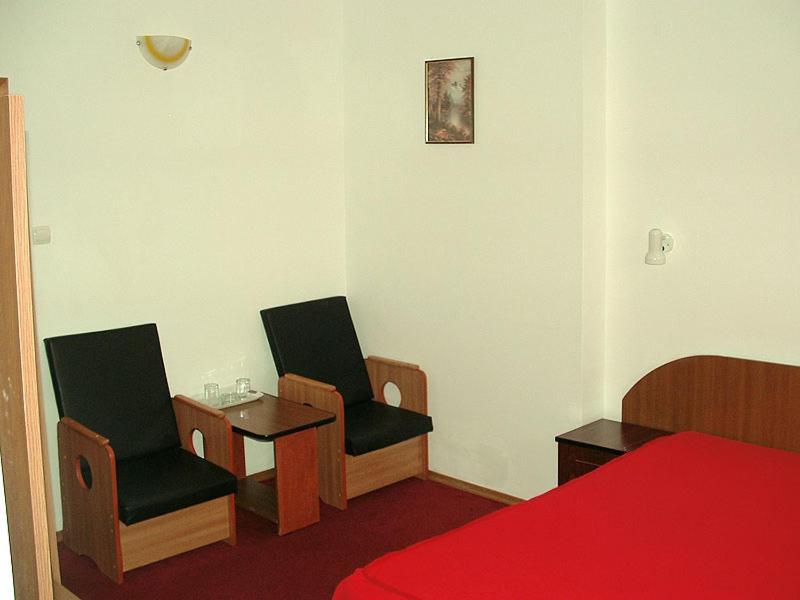 Hotel Uranus Bucareste Quarto foto